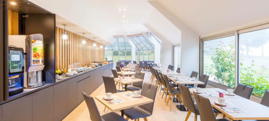 Les tables du restaurant
